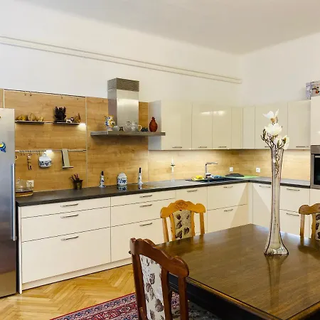 Central Station - Stylish Bourgeois Appartamento *