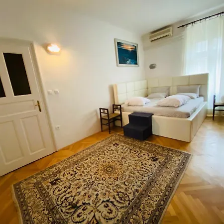 Appartamento Central Station - Stylish Bourgeois Lubiana